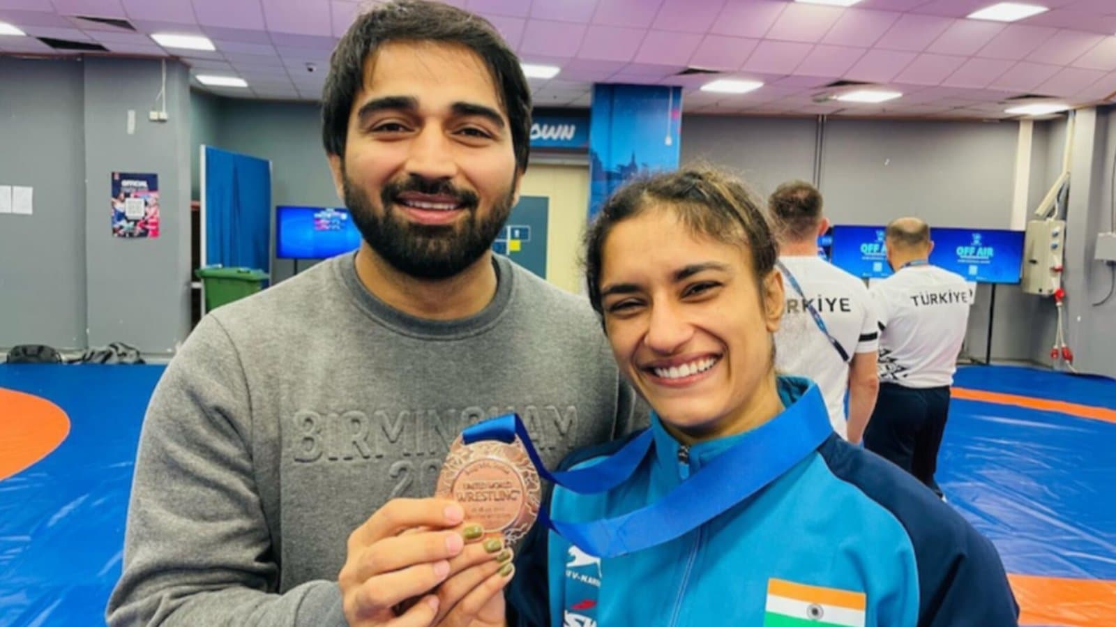'Gain cheap popularity', vinesh Phogat's husband blasts claims of rs 16 crore after Olympics spt 