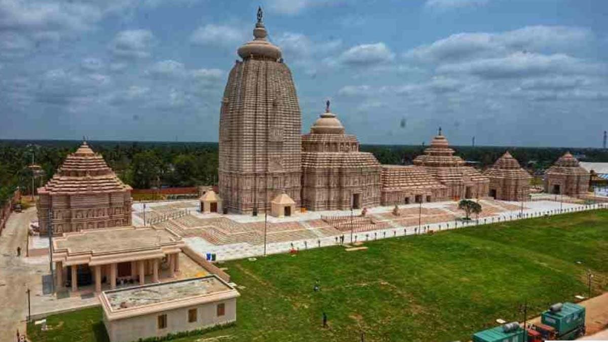 Tourists in Digha looking for Jagannathdham facing hotel
