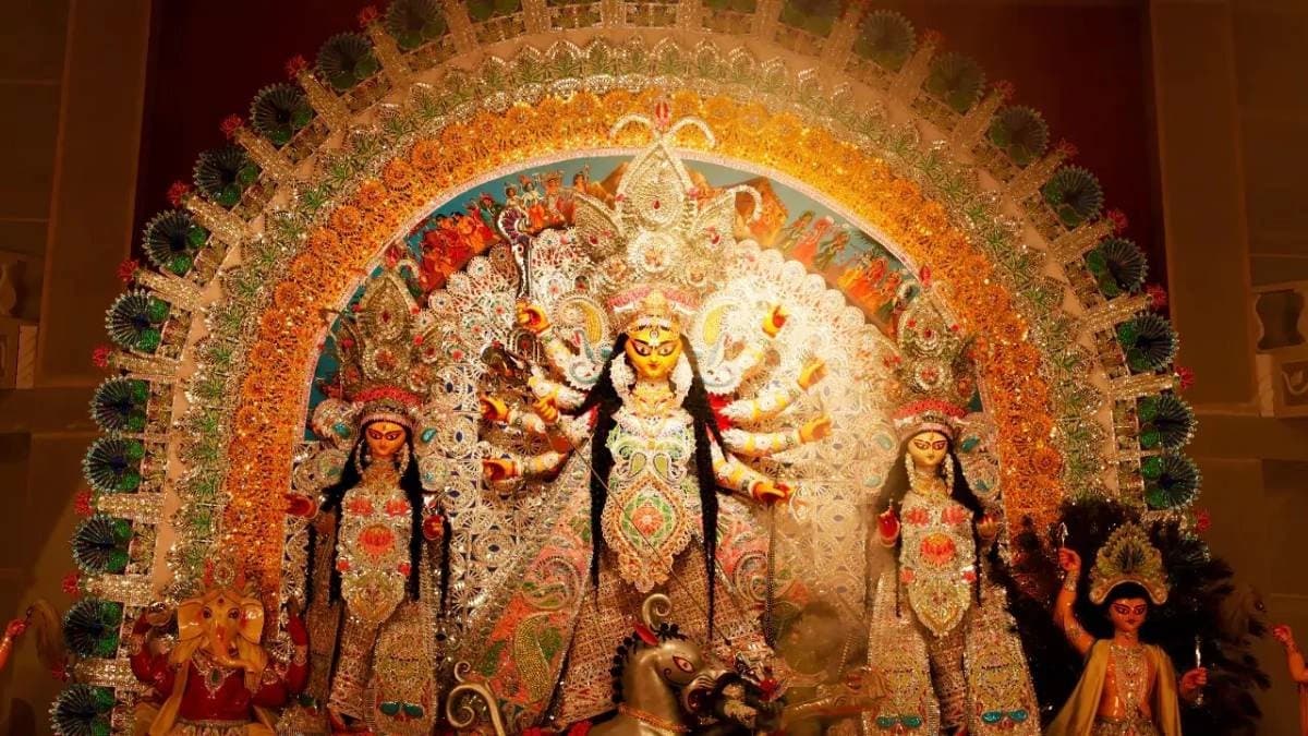 State transport department arranged special buses for Durga Puja festival