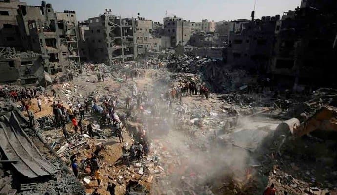  200 killed in gaza refugee camp, hamas Fresh threat to Israel 