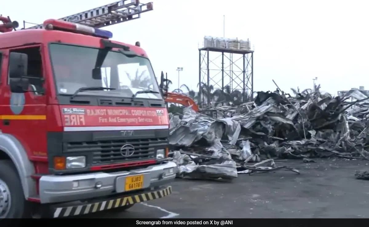 Gujarat: রাজকোটের গেমিং জোনে অগ্নিকাণ্ডে মৃত বেড়ে ৩২, গ্রেপ্তার ৩ 