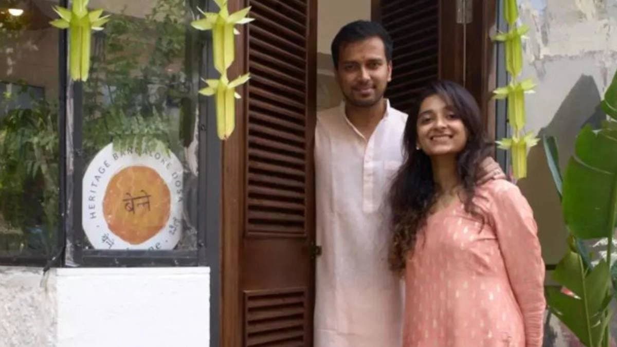 This couple makes one crore in a year selling dosa