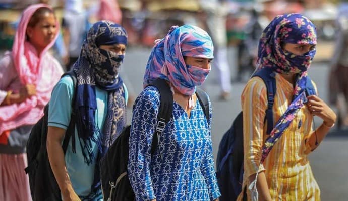 HEATWAVE: দিল্লিতে হালকা বৃষ্টি হলেও চলবে তাপপ্রবাহ