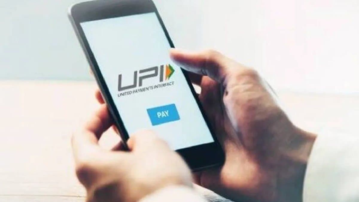 UPI appears to be experiencing a massive outage users across India report
