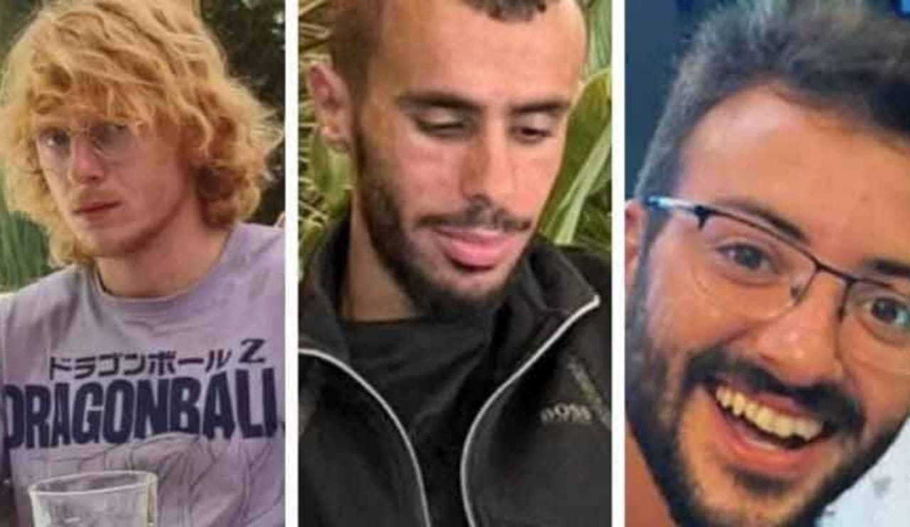 Israel Mistakenly Kills 3 Hostages 