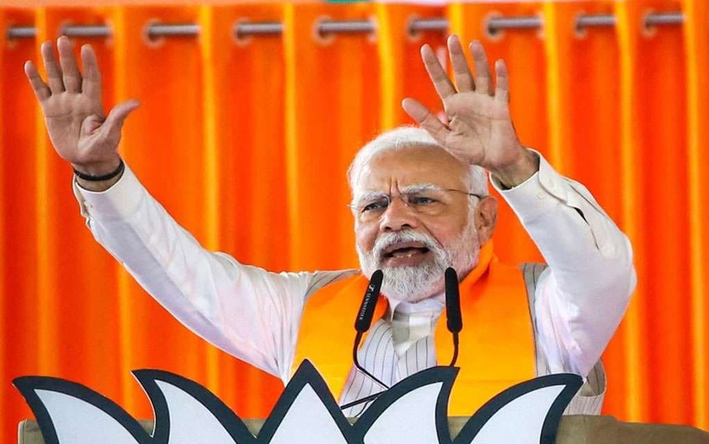 কাঁওয়ার যাত্রা ঘিরে বিজেপির অবস্থান