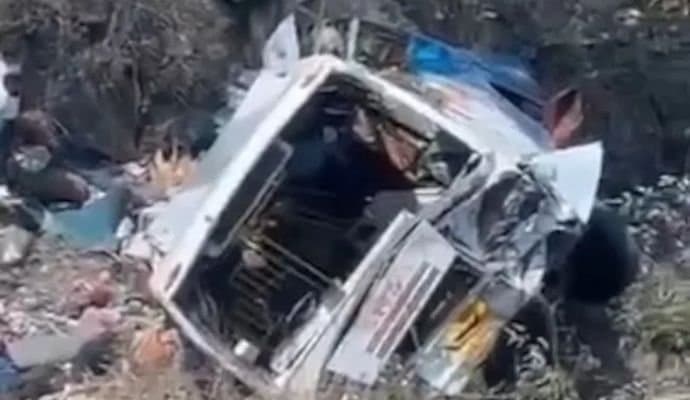 Death : জম্মুতে বাস দুর্ঘটনা, মৃত ২১, আহত ২০