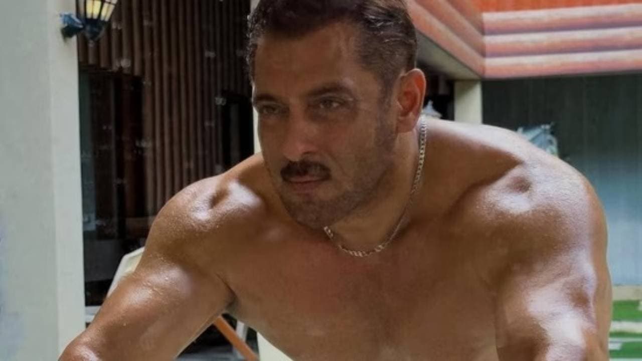 Salman Khan shows how fit and flexible he still is before his 60th birthday 