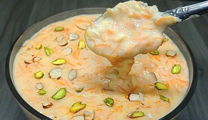  Recipe: এই গরমে ডেসার্ট ক্রেভিং মেটাতে বানিয়ে ফেলুন হেলদি গাজর-সাবুদানার পায়েস! রইল রেসিপি 