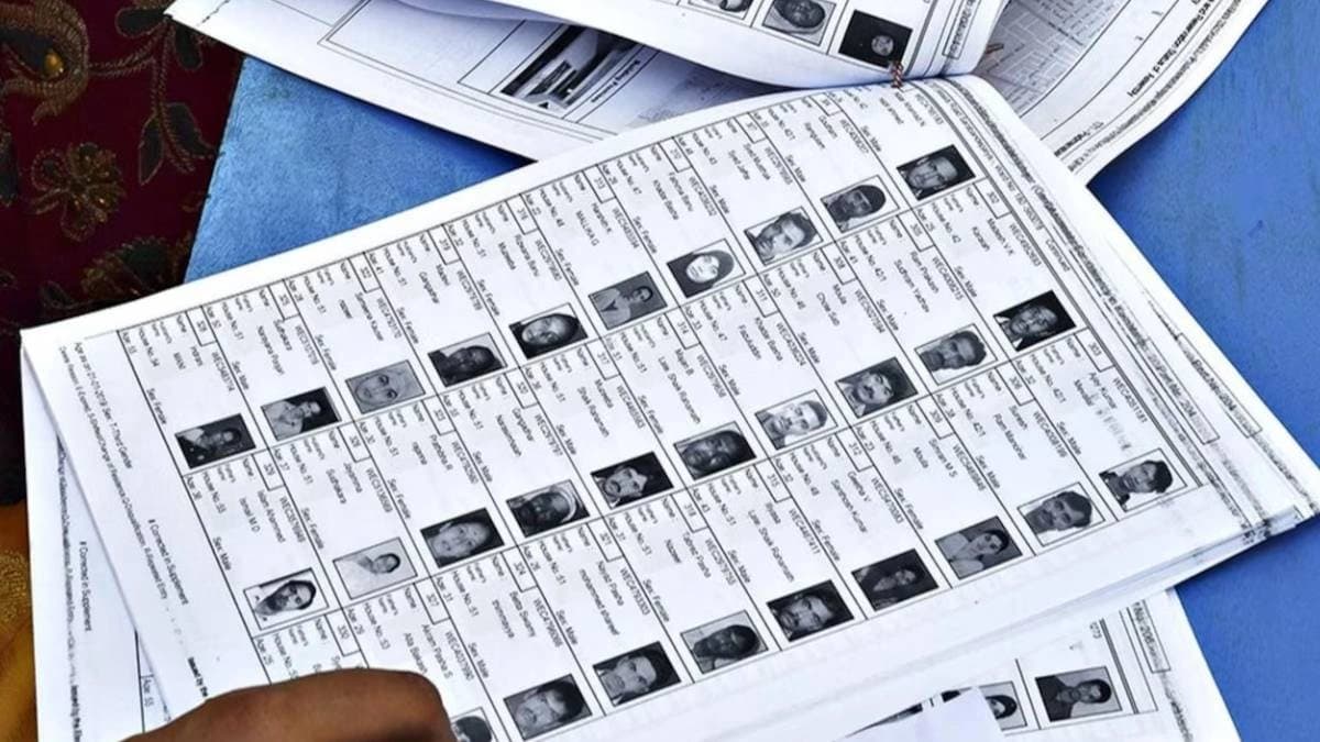 Intense political debate surrounds the voter list revision in Bihar