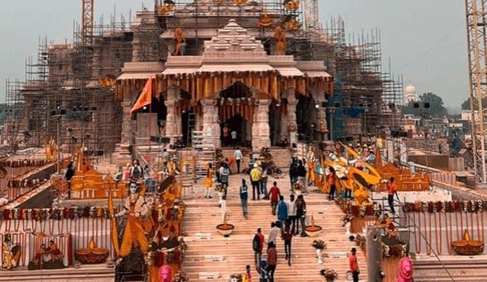  Ayodhya: বদলাচ্ছে অযোধ্যা, চাহিদার সঙ্গে পাল্লা দিয়ে বাড়ছে ই-রিকশা