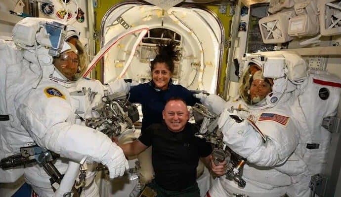 when will sunita williams come back to earth