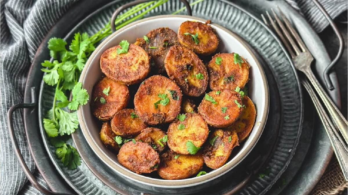 Easy breakfast recipe: How to make Bombay style potato slice