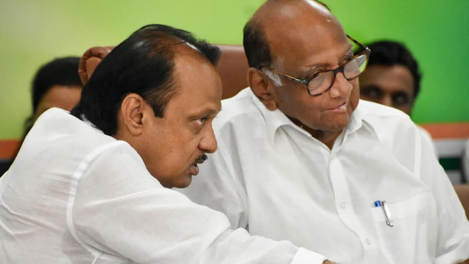  Sharad Pawar-Ajit Pawar: 'অসুস্থ', শরদ পাওয়ারের দীপাবলি-অনুষ্ঠান এড়িয়ে গেলেন অজিত 