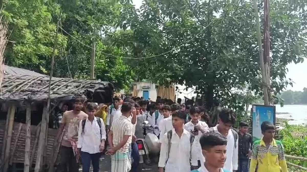 Huge clash broke out between two groups of students following celebration of Teachers Day