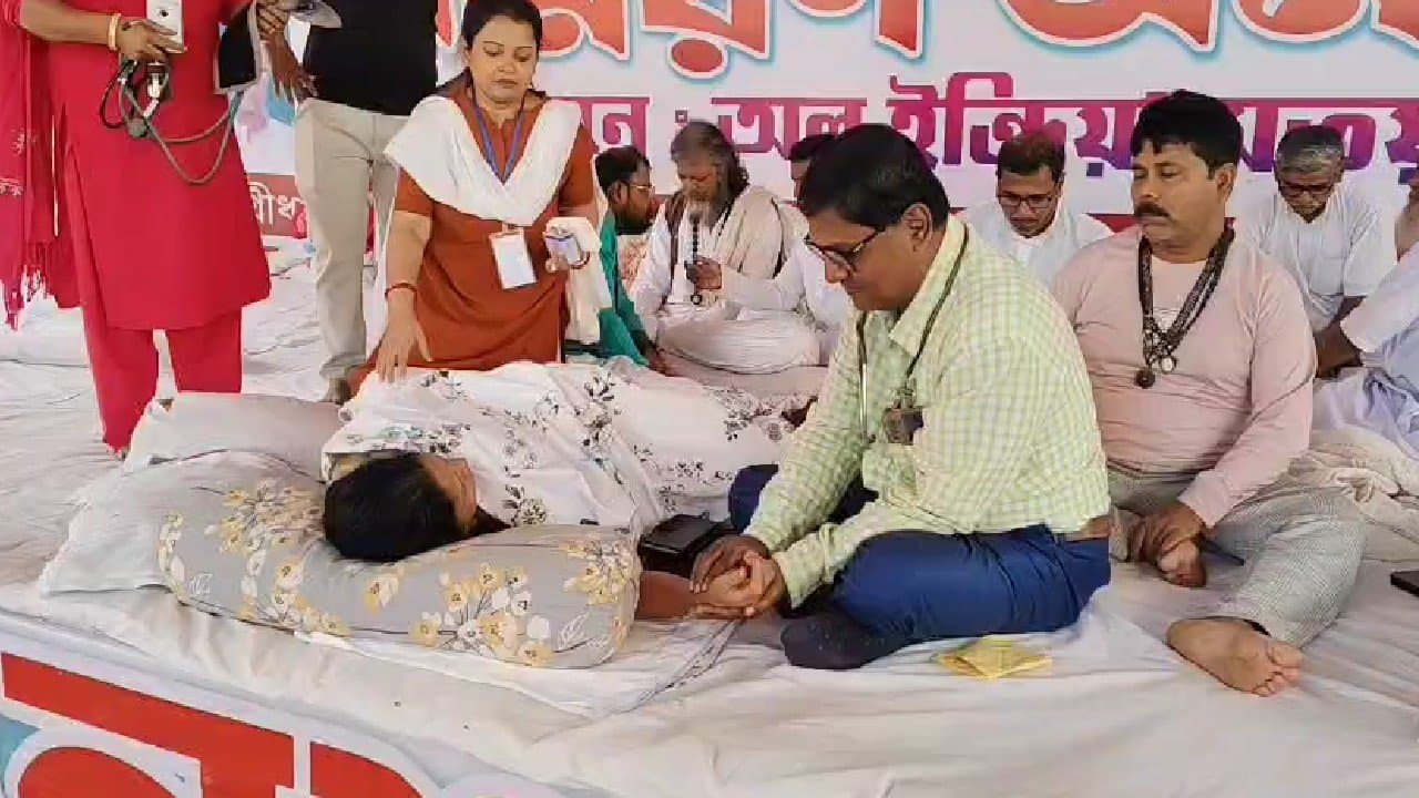 এসআইআরের বিরুদ্ধে অনশনের মধ্যেই অসুস্থ মমতাবালা