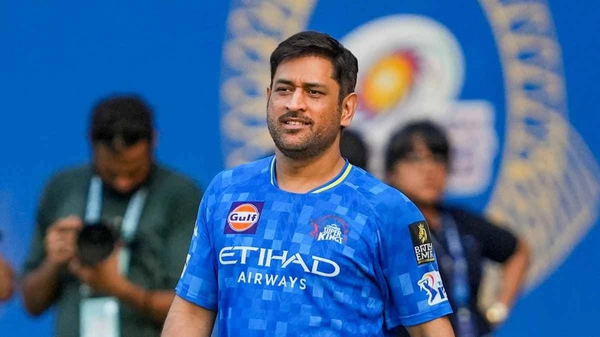 Ahead of World Cup Pakistan Captain Banks on MS Dhoni