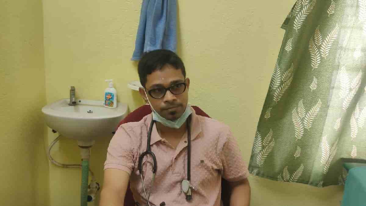 Fake doctor arrested by Howrah Police
