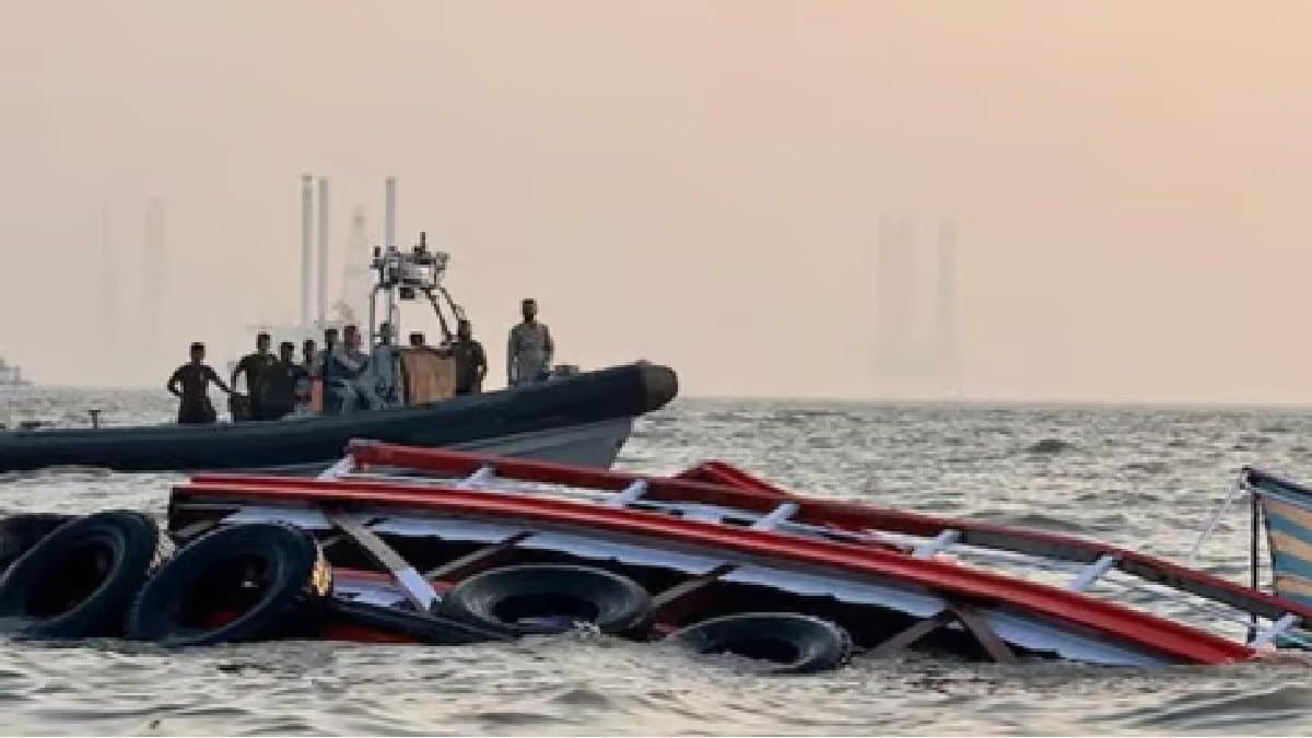 Passengers Panic, Scream For Help As Ferry Sinks Off Mumbai Coast gnr 