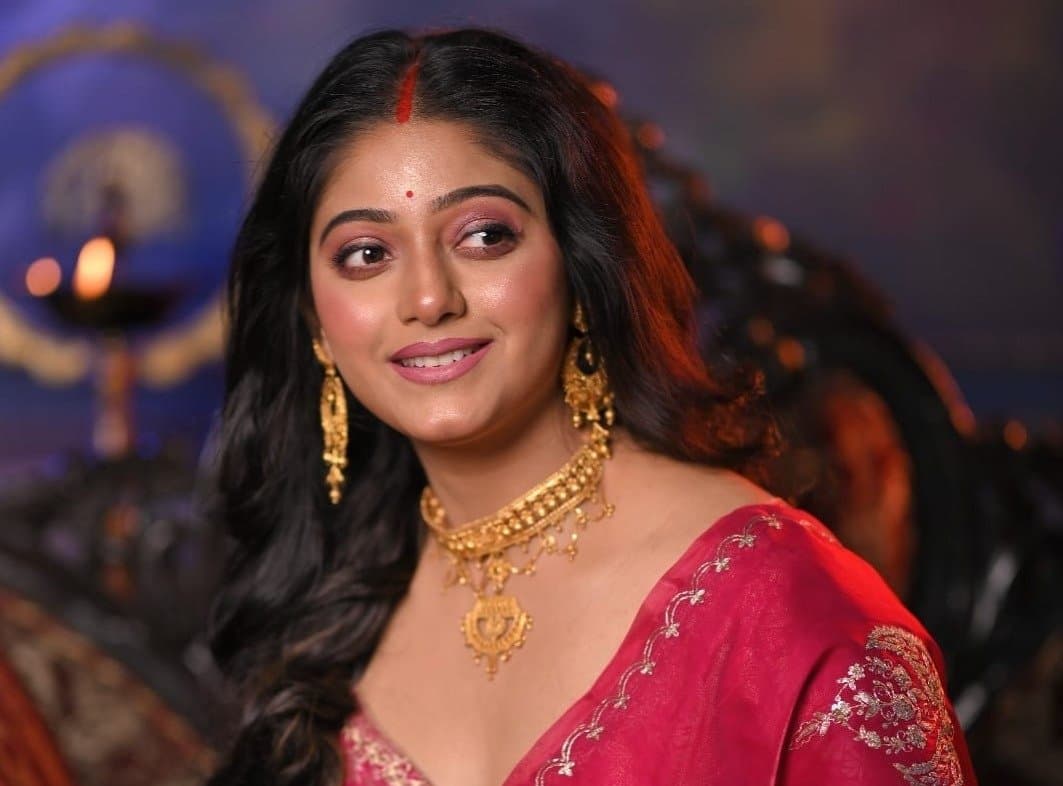 Durga Puja 2024 Fashion of 4 Tollywood Celebrities