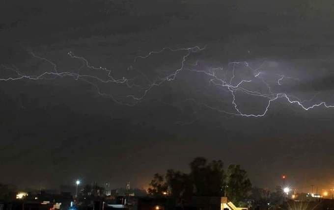 Lightning: চোপড়ায় বজ্রপাতে মৃত ১, আহত ৫ 