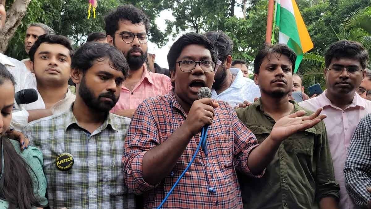 Junior doctors are on way to Nabanna with their five point demands