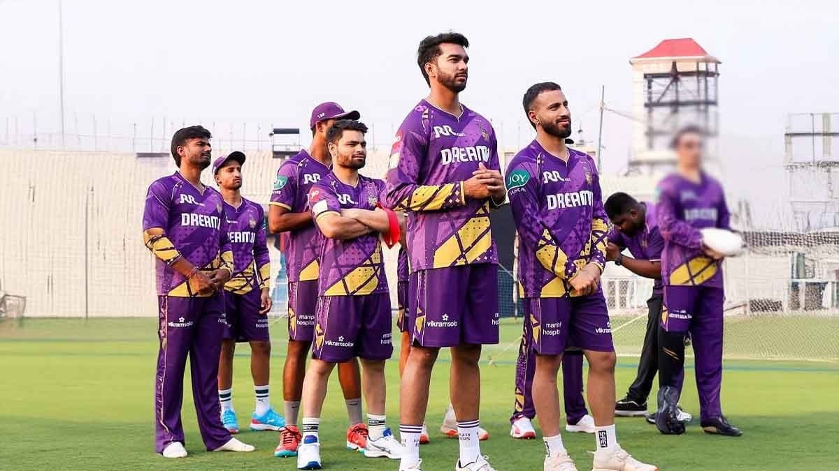 Former spinner Harbhajan Singh pointed out the stark contrast between Chandrakant Pandit and Dwayne Bravo spt 