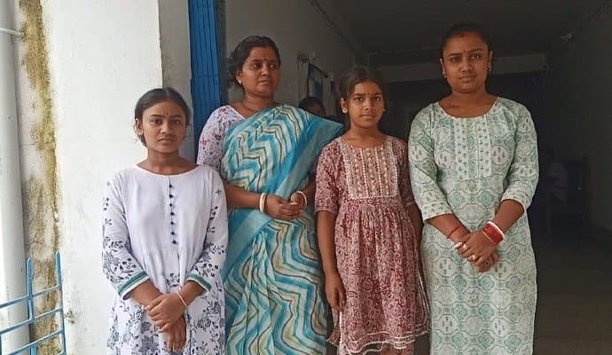 Murshidabad missing for one year, four members of family found in Rajasthan gnr 