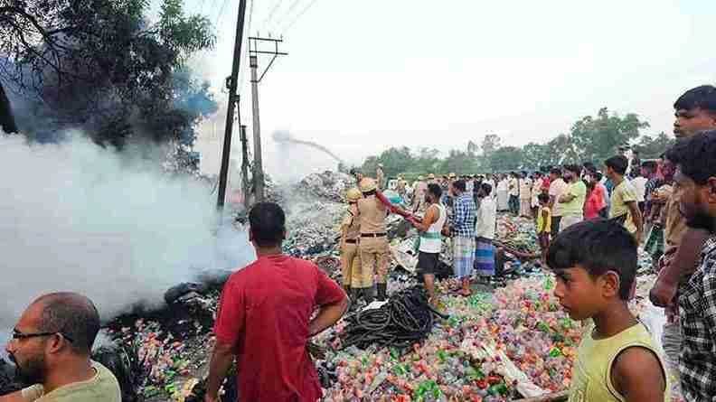 Malda Massive Fire Breaks Out in Godowns in Malda 