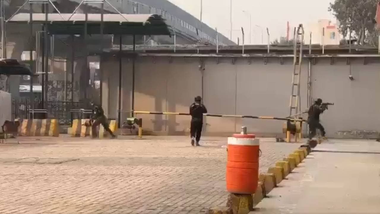 Gunmen attack in peshawar