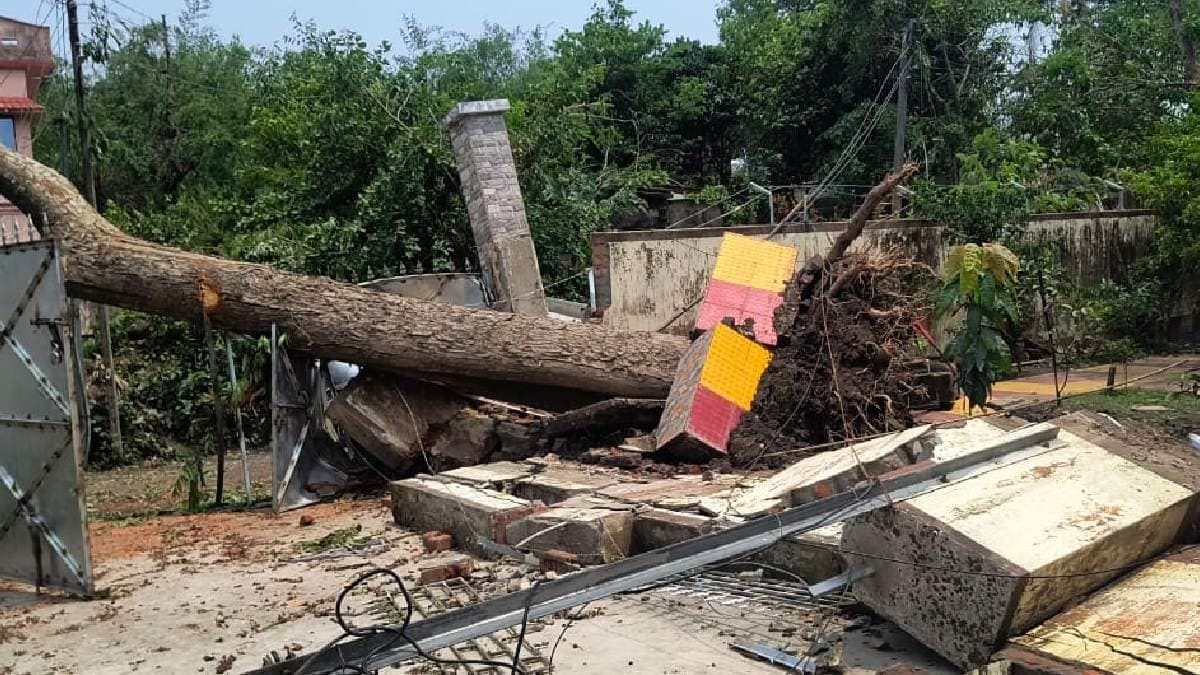 A recent tornado has caused damage in Dadpur-Dhanekhali 