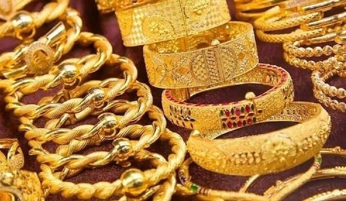 Gold Prices: হু হু করে বাড়ছে সোনার দাম, দিল্লিতে সবচেয়ে বেশি, কলকাতায় ১০ গ্রামের দর কত? 