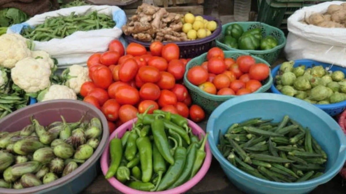 By eating raw garlic daily you can prevent many critical diseases