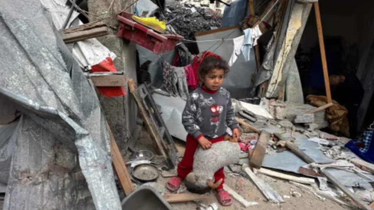 Israeli breaks truce and strikes at Gaza at least 326 Palestinians dead