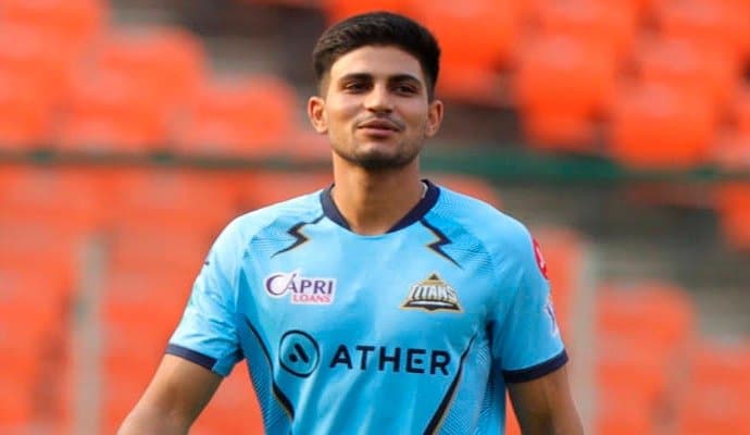 Shubman Gill: হার্দিক দল ছাড়ায় গুজরাটের নেতৃত্বে শুভমন গিল