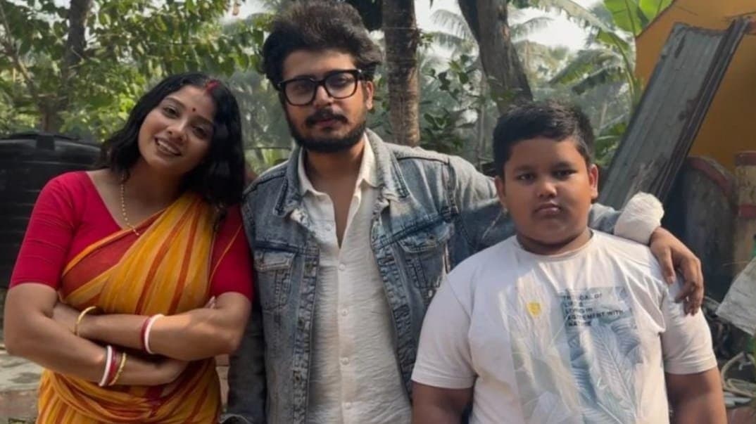 salanko bannerjee directing his first youtube series amader shongsar ent