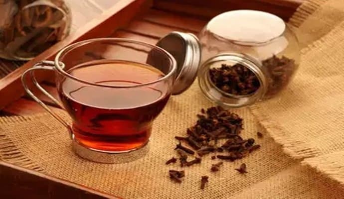 Give your skin a touch of love with THESE teas