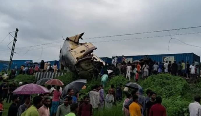 Kanchanjunga Express Accident: মালগাড়ির গতি ছিল বেশি, দুর্ঘটনার তদন্তে বেরিয়ে এল এই তথ্য 
