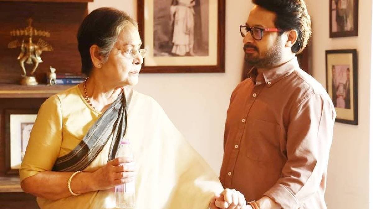 Shiboprosad Mukherjee s Real Life Mother Inspired Rakhi Gulzar s Role in Amar Boss