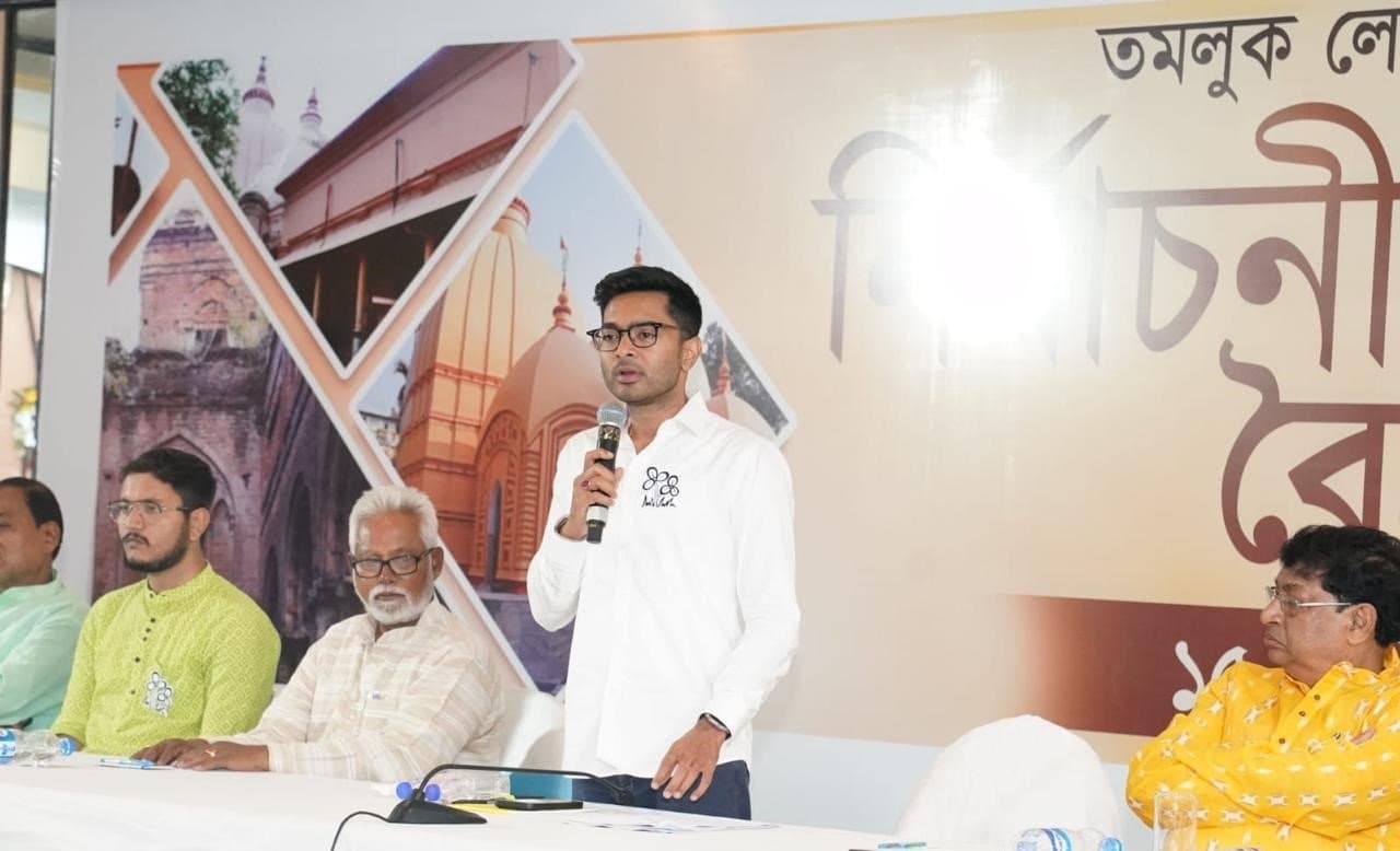 Abhishek Banerjee: হেলিকপ্টারে তল্লাশি নিয়ে সরব অভিষেক, আইনি পদক্ষেপের হুঁশিয়ারি