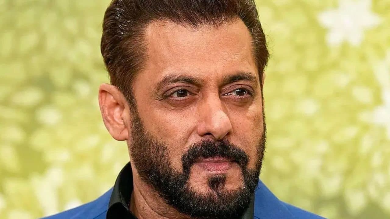 ‘বেরলে এবার টের পাবে!’ সলমনের রোষের মুখে বলি-তারকা