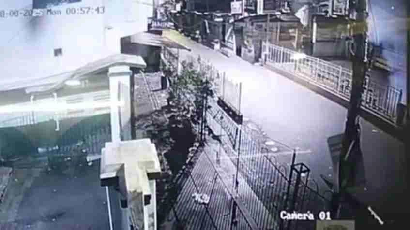 Massive Blast Infront of Madhyamgram High School One Killed 