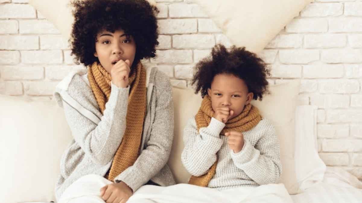 শীত পড়তেই বাড়ির সকলে শুকনো কাশিতে নাজেহাল? ঘরোয়া এই সিরাপেই হবে কফের দফারফা, মিলবে স্বস্তি