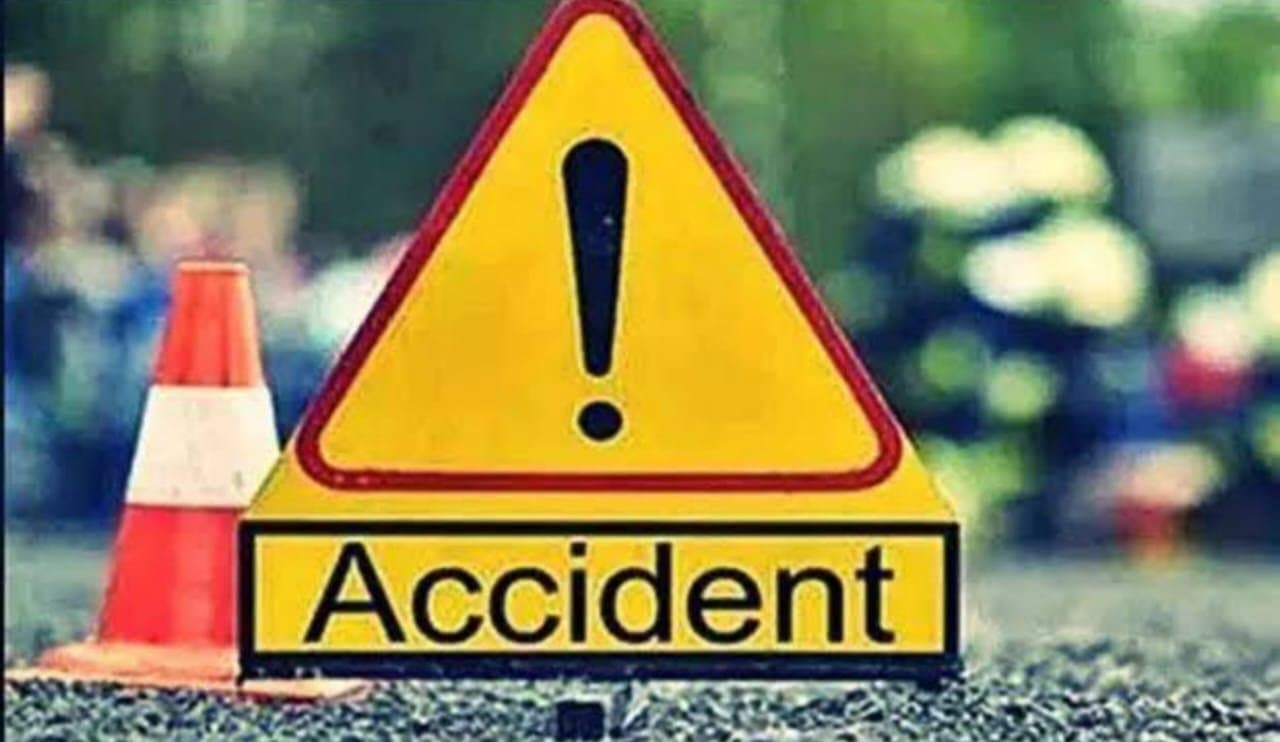 Accident: ট্রাকের চাকায় পিষ্ট মা-শিশু, রণক্ষেত্র বনগাঁ