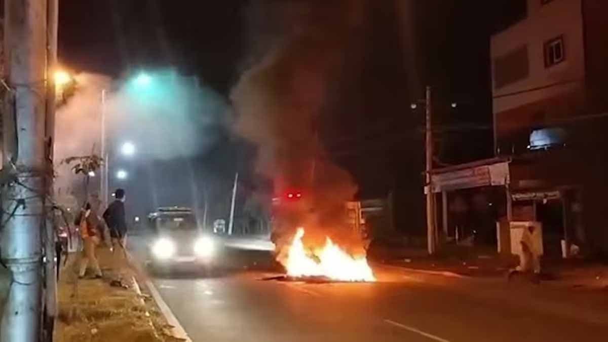 Karnataka 52 detained after clashes in Mandya during Ganpati procession gnr 