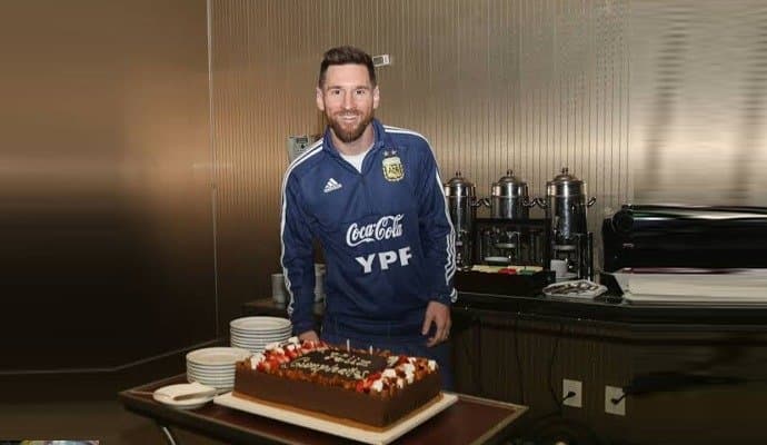 Lionel Messi: ৩৮ এ পা দিলেন মেসি, মধ্যরাতে হোটেলে জন্মদিন পালন