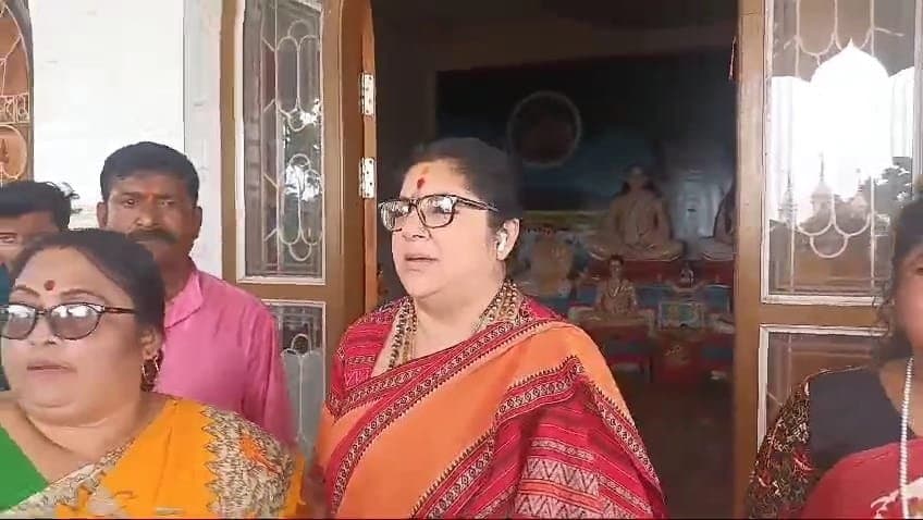 Locket Chatterjee: ‌মিলল না মতুয়া গুরুর আশীর্বাদ,‌ খালি হাতেই ফিরলেন লকেট