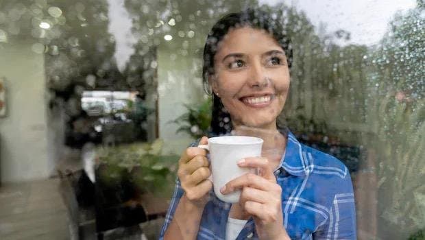Monsoon Tips: বর্ষাকালে সুস্থ থাকতে ডায়েট চার্ট থেকে বাদ দিন এইসব খাবার