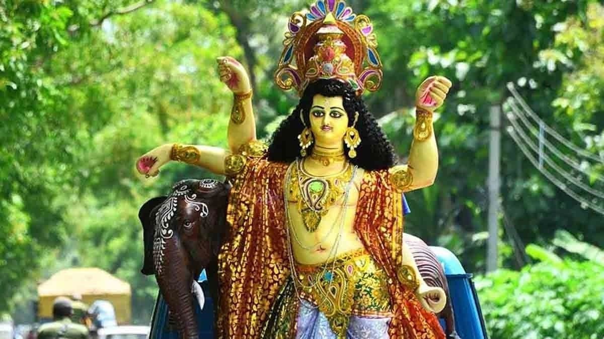 These things to do on Vishwakarma Puja to get blessings