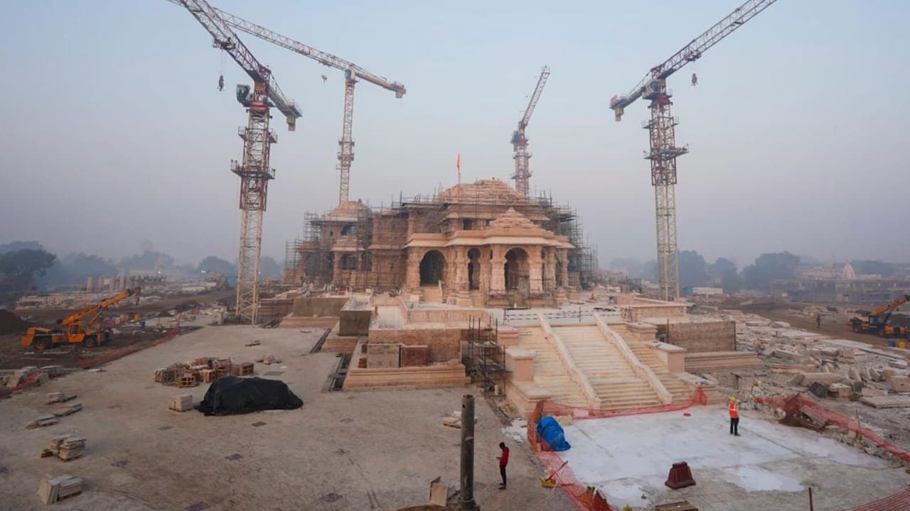 রামমন্দিরে শোভা পাবে গোলাম জিলানির বানানো ৪০ ফুটের পতাকা 